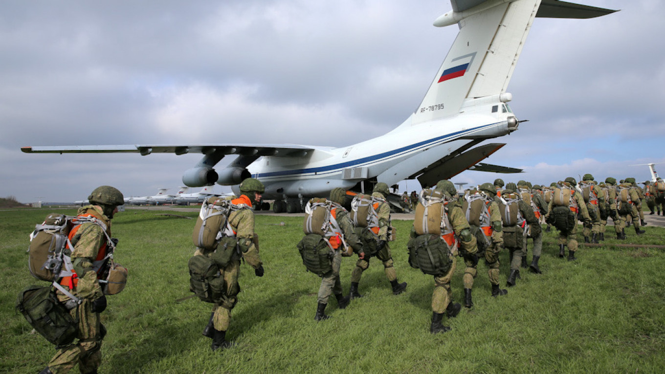  Russia confirmed the planned setback from several troops from the Ukrainian border