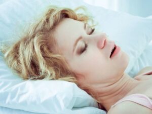 wellhealthorganic.com:if-you-are-troubled-by-snoring-then-know-home-remedies-to-deal-with-snoring