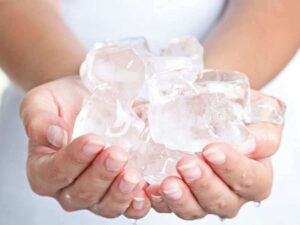 wellhealthorganic.com:amazing-beauty-tips-of-ice-cube-will-make-you-beautiful-and-young